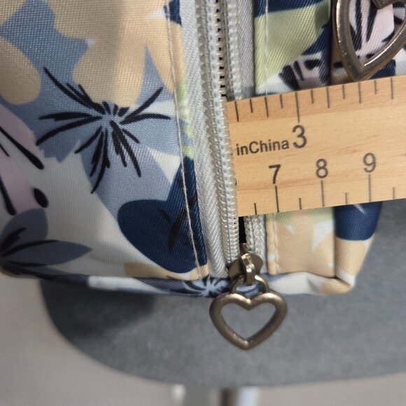 Blue Floral Cell Phone Crossbody Bag ā 4 Pockets, Water Resistant Fabric - Picture 14 of 14